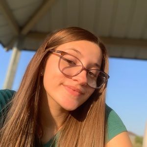 Meet your Posher, Marisol